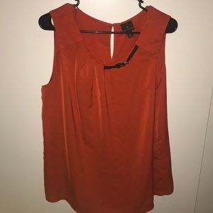 Former top with rousing at top